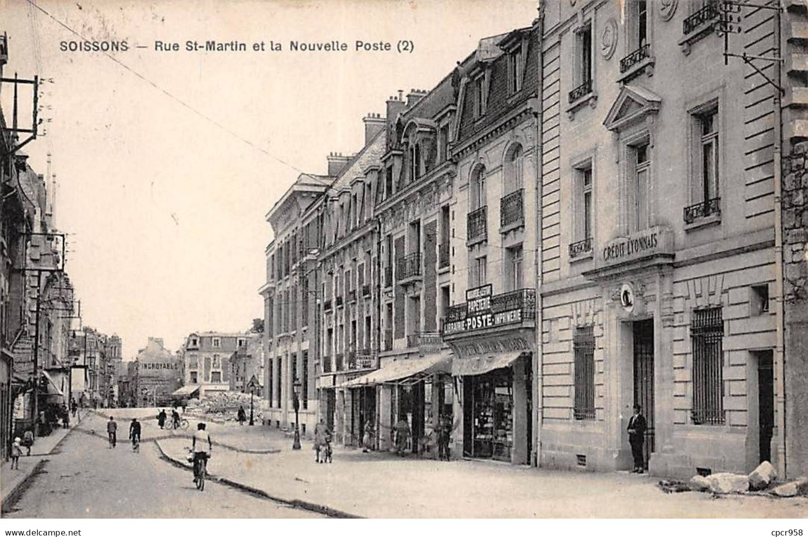 02 - SOISSONS - SAN38484 - Rue St Martin Et La Nouvelle Poste - Soissons