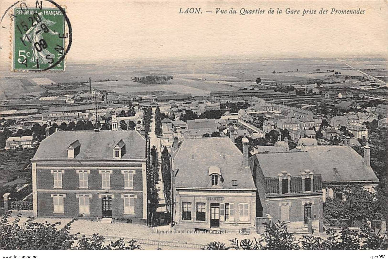 02 - LAON - SAN54094 - Vue Du Quartier De La Gare Prise Des Promenades - Laon