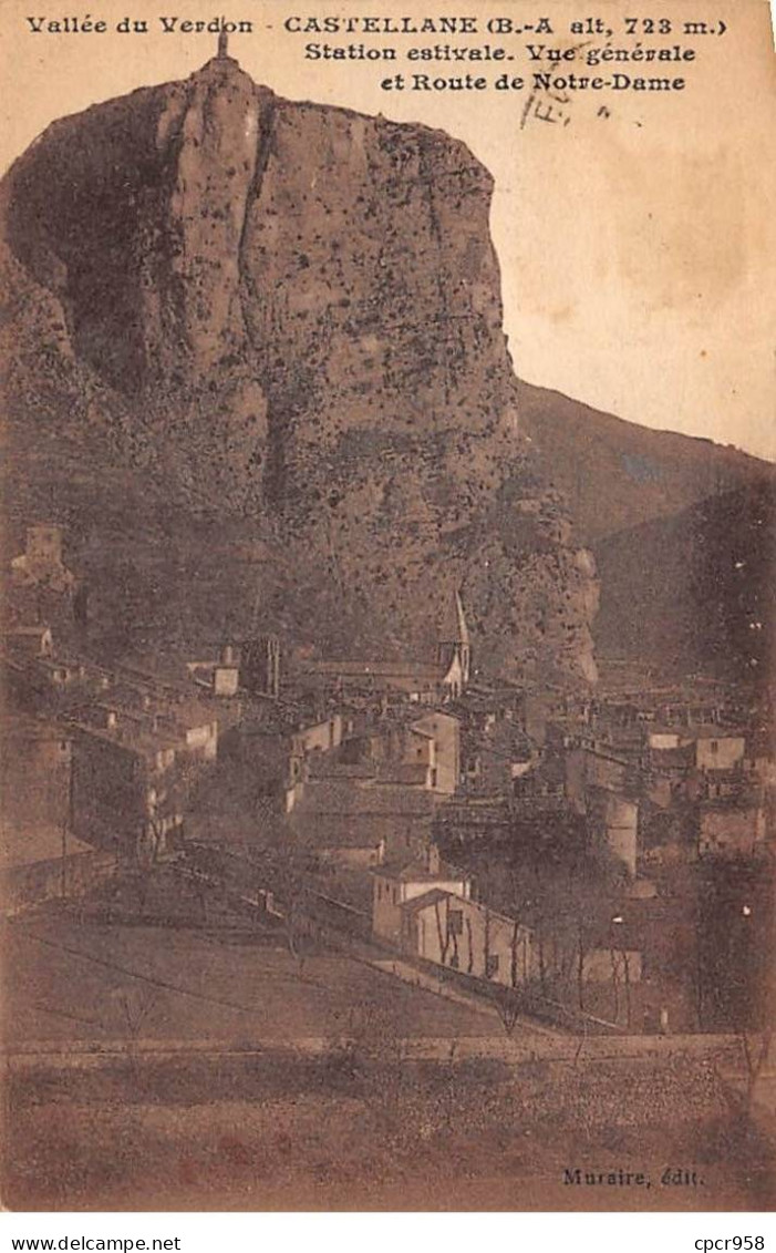 04 - CASTELLANE - SAN48614 - Station Estivale - Vue Générale Et Route De Notre Dame - Vallée Du Verdon - Castellane