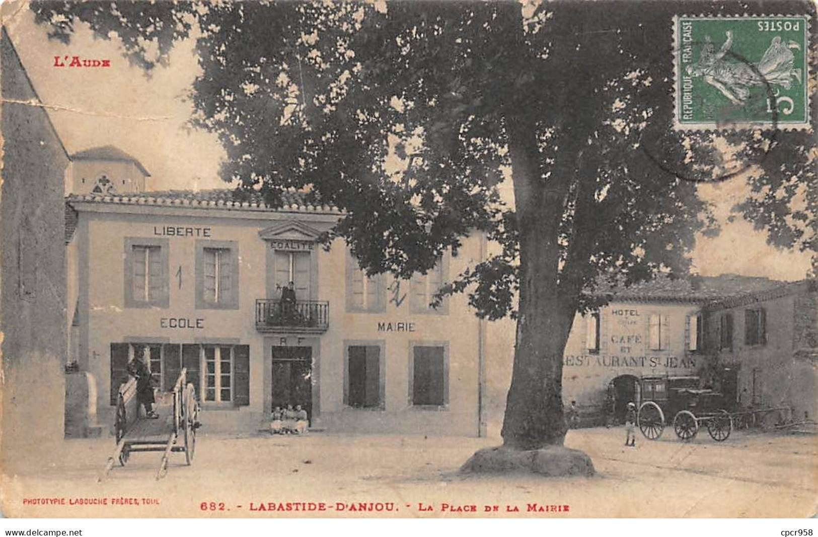 11 - LABASTIDE D ANJOU - SAN56767 - La Place De La Mairie - En L'état - Déchirure - Sonstige & Ohne Zuordnung