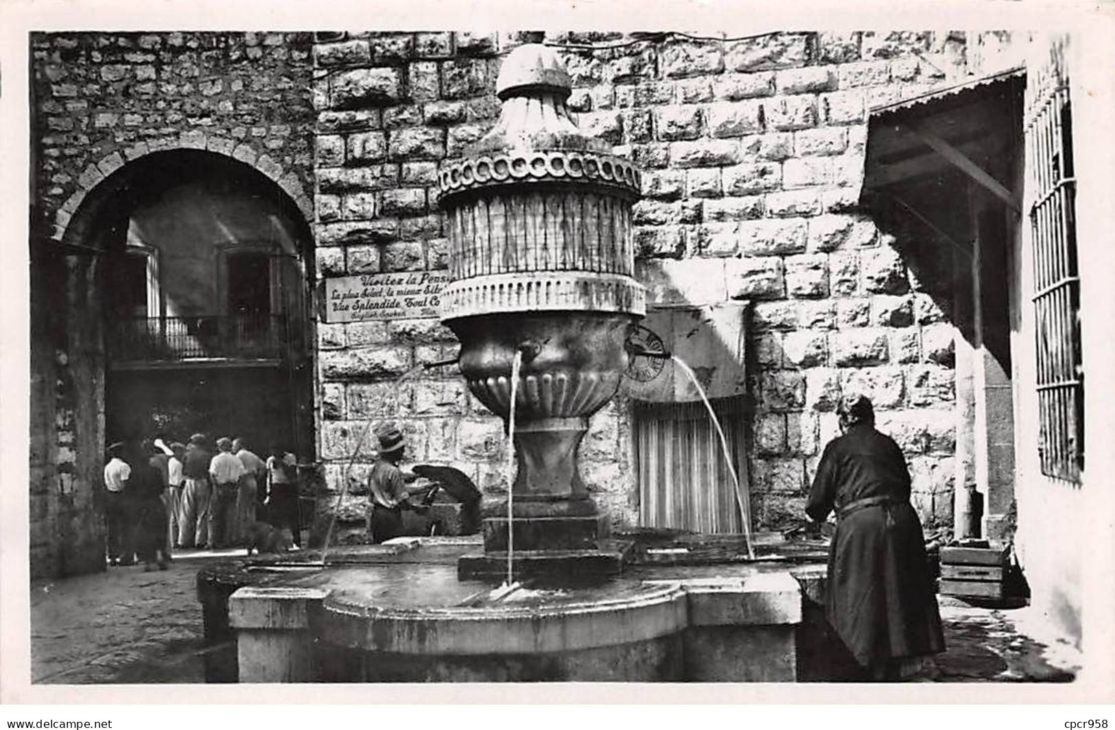 06. San67858. Vence La Jolie. Fontaine Du Peyra. N°. Edition MAR. Cpsm 9X14 Cm. - Vence