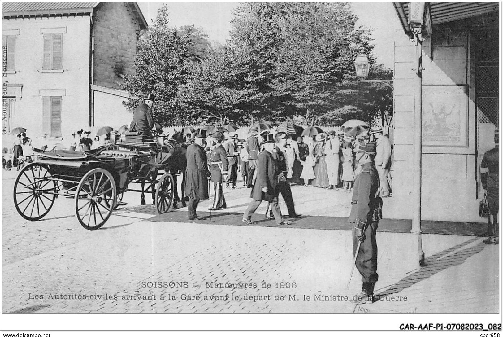 CAR-AAFP1-02-0042 - SOISSONS - Manoeuvre De 1906 - Les Autorites Civiles Arrivant A La Gare - Soissons
