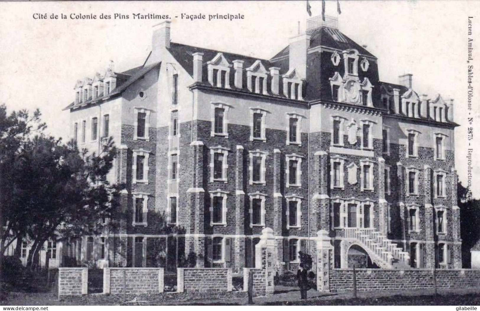 85  - Vendée -  LES SABLES D OLONNE -  Cité De La Colonie Des Pins Maritimes - Facade Principale - Sables D'Olonne