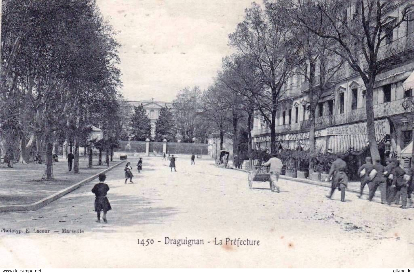 83 - Var -  DRAGUIGNAN -  La Préfecture - Draguignan