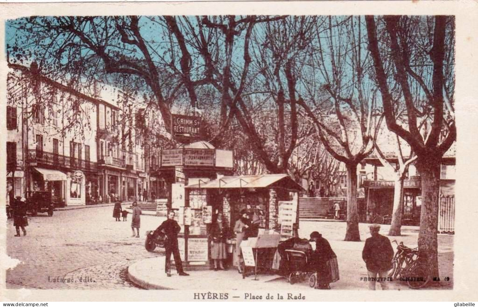 83 - Var -  HYERES -  Place De La Rade - Hyeres