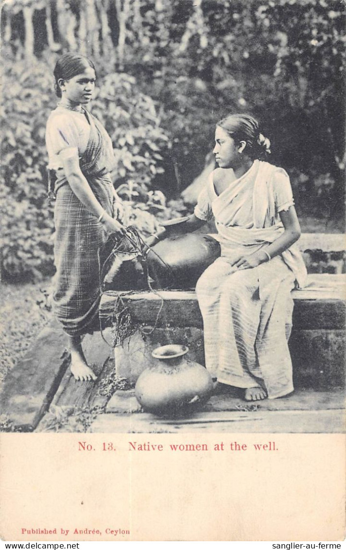 CPA CEYLON / NATIVE WOMEN AT THE WELL - Sri Lanka (Ceylon)