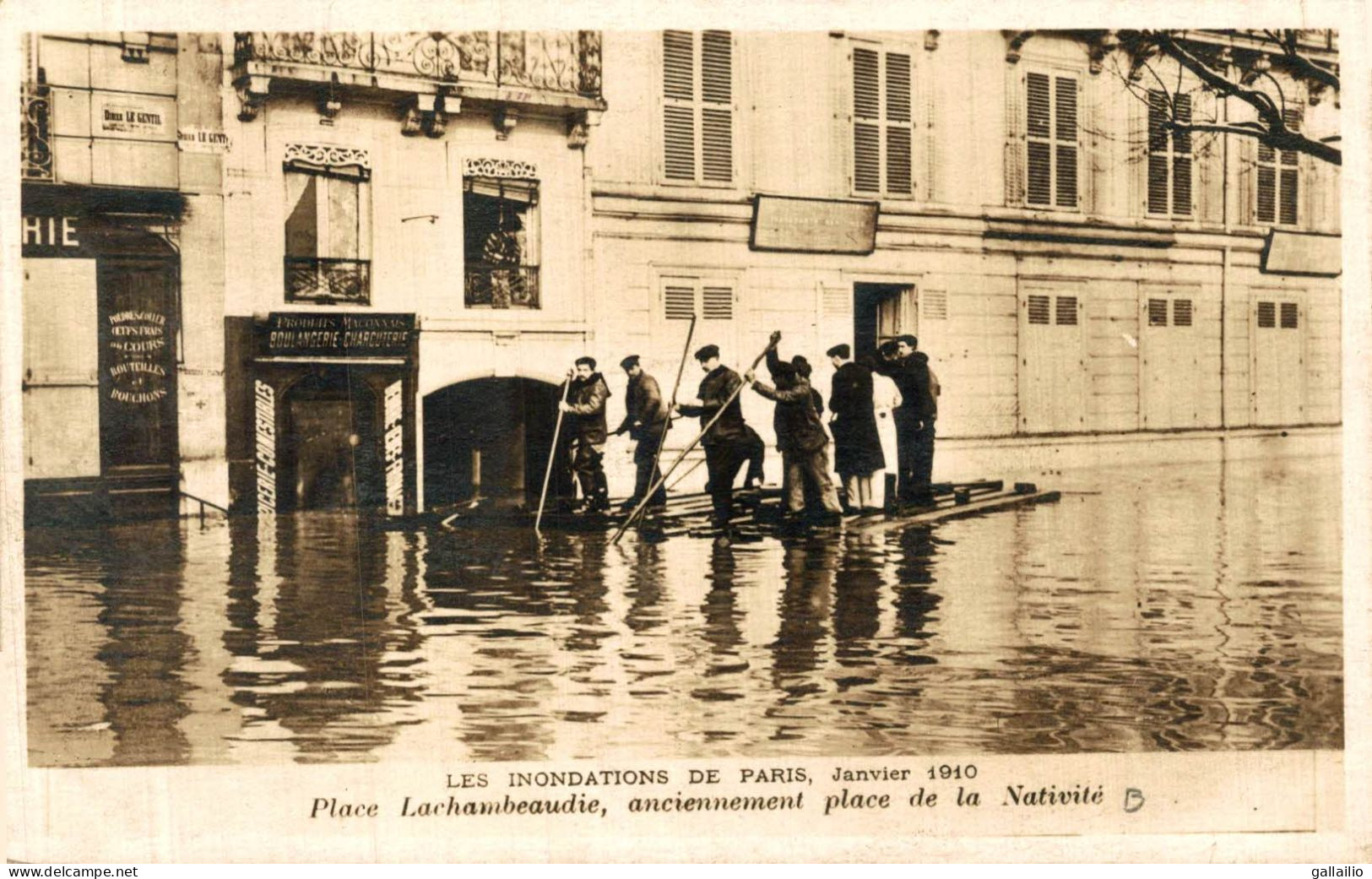 LES INONDATIONS DE PARIS PLACE LACHAMBEAUDIE - Überschwemmung 1910