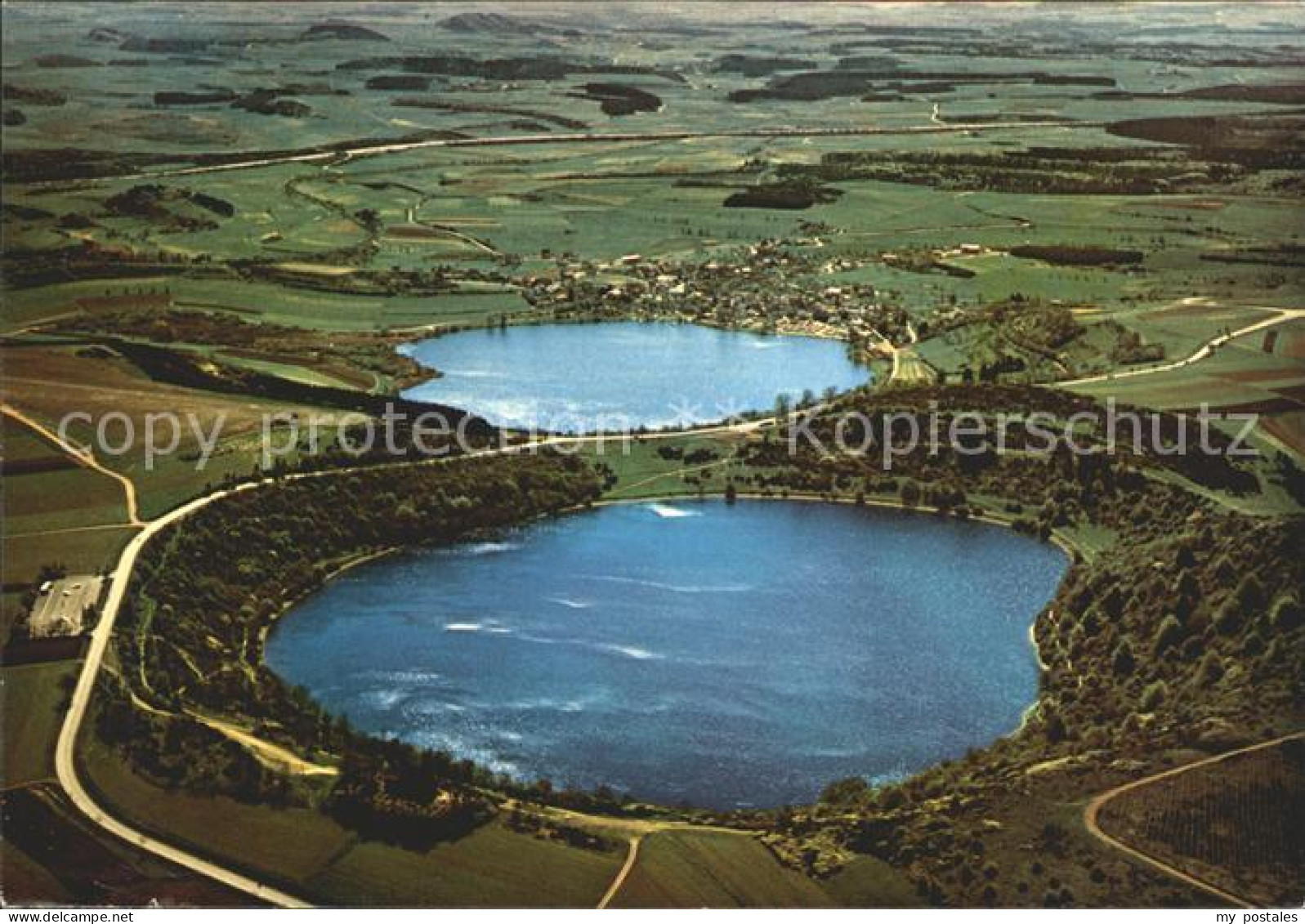 72226941 Weinfelder Maar Fliegeraufnahme Schalkenmehrener Maar Daun - Daun