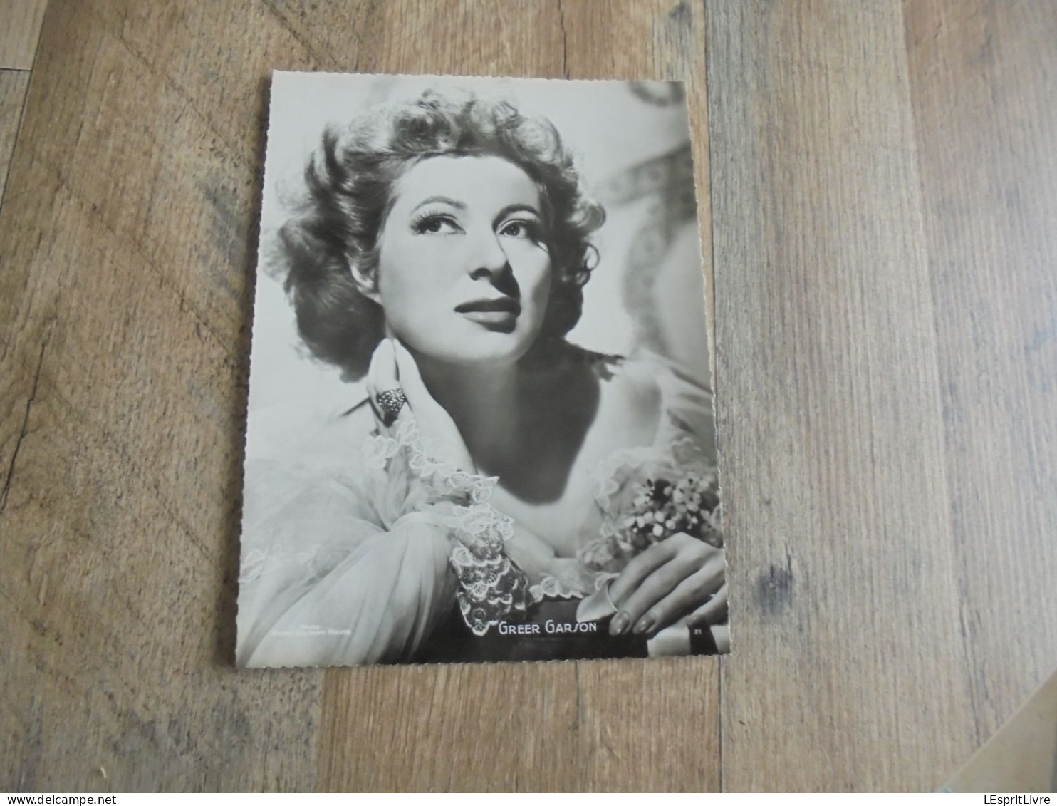 GREER GARSON Star Vedette Célébrité Cinéma Photographie 23 X 17 Offerte Par La Chocolaterie Clovis à Veviers Chocolat - Berühmtheiten