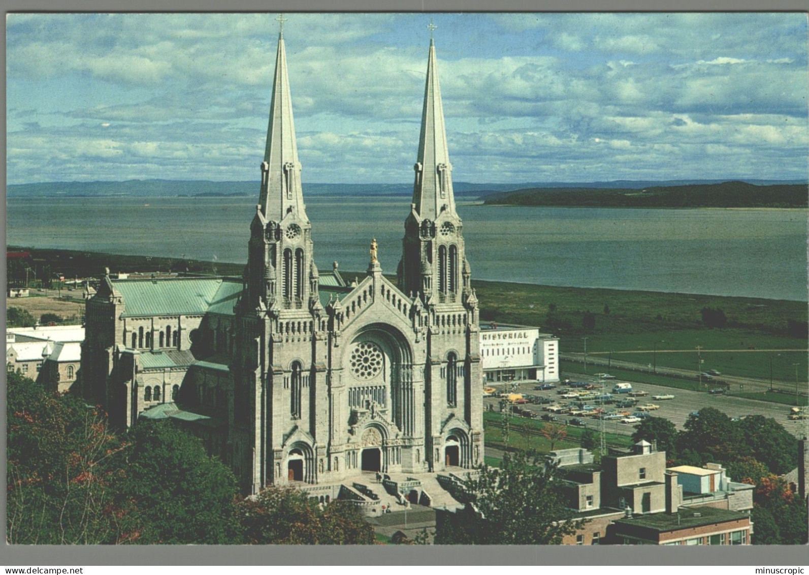 CPM - Canada - Québec - Sainte Anne De Beaupré - La Basilique - Ste. Anne De Beaupré