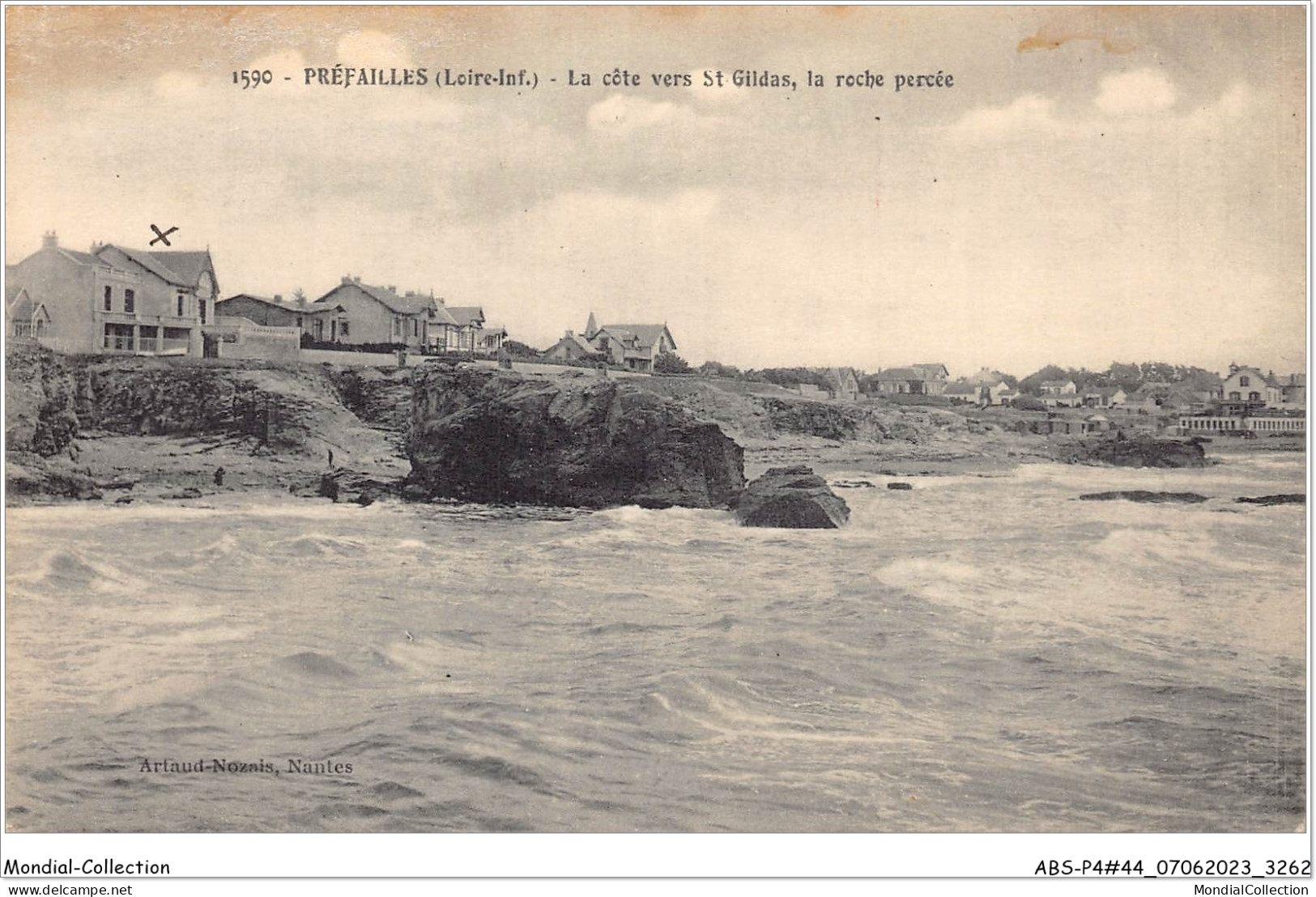 ABSP4-44-0368 - PREFAILLES - La Cote Vers SAINT-GILDAS -La Roche Percee - Préfailles