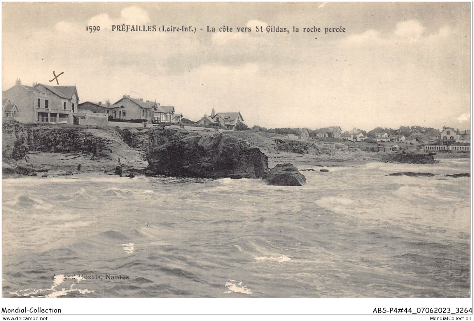 ABSP4-44-0369 - PREFAILLES - La Cote Vers SAINT-GILDAS -La Roche Percee - Préfailles