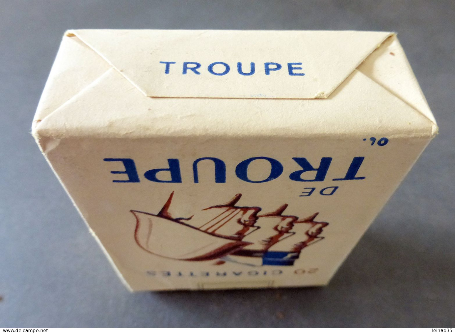 5  Paquets De 20 Cigarettes " Troupe" , Jamais Ouverts . Pour Collection - Equipaggiamento