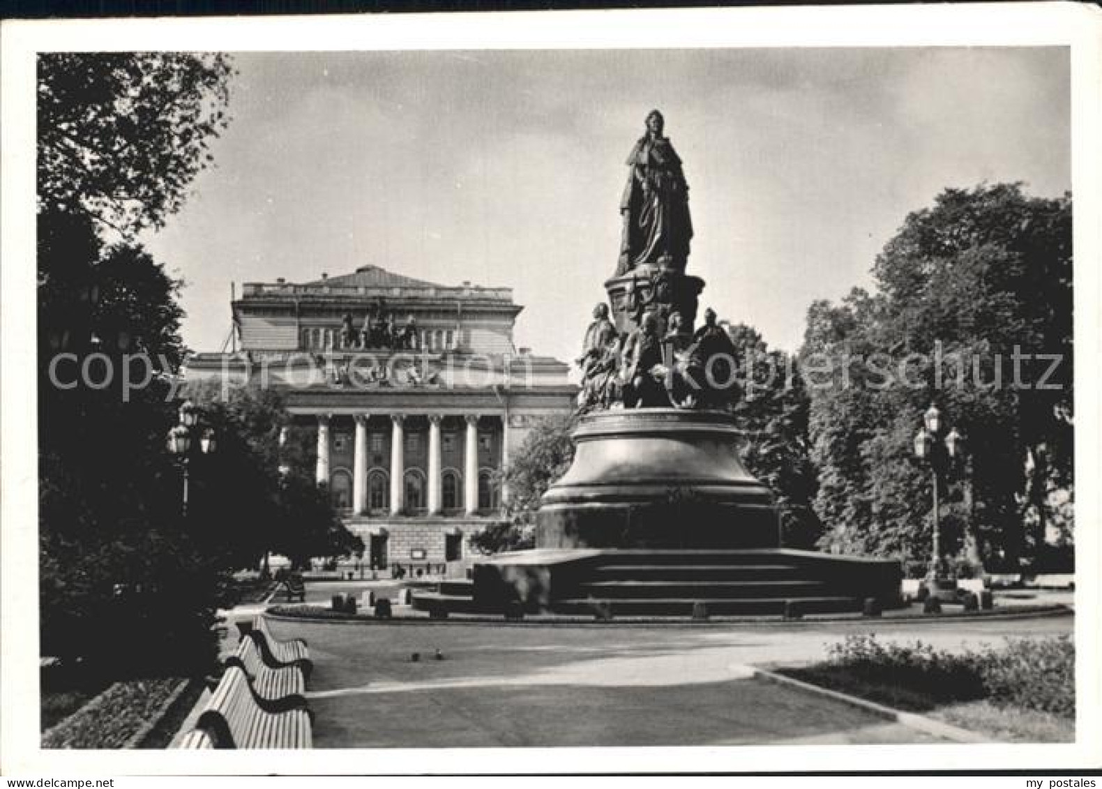 72222353 St Petersburg Leningrad Ostrowsky Park Denkmal  - Russia