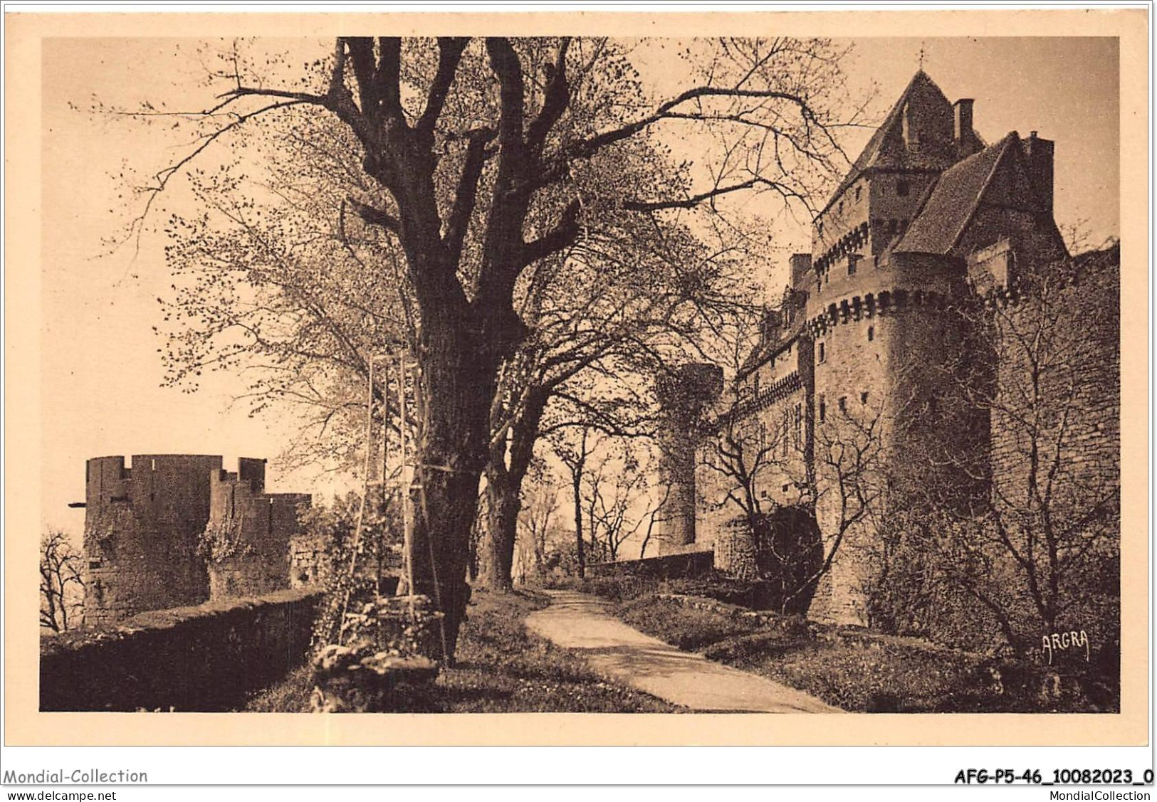 AFGP5-46-0383 - Château De CASTELNAU - Terrasse Sur L'allée Des Tilleuls  - Cahors