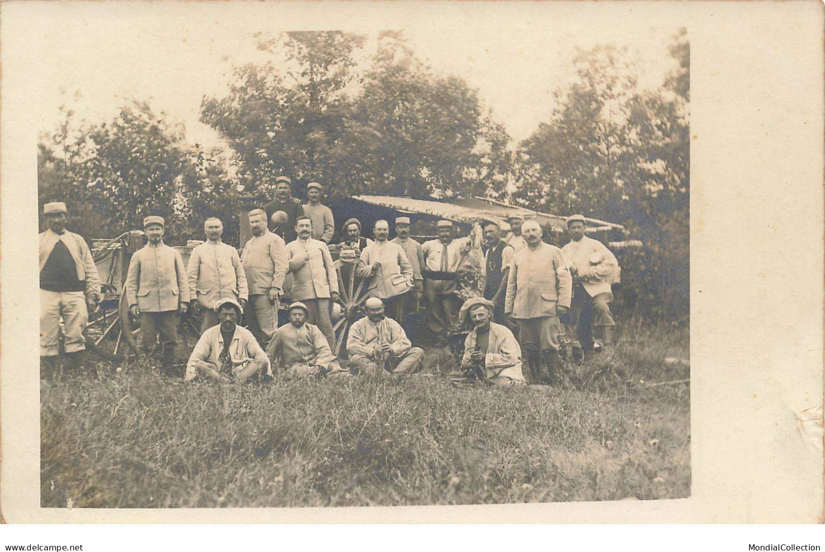 AHGP12-0014- 55 LAHEYCOURT PHOTO DE GROUPE HOMMES GUERRE 14 18 MILITAIRES - Sonstige & Ohne Zuordnung