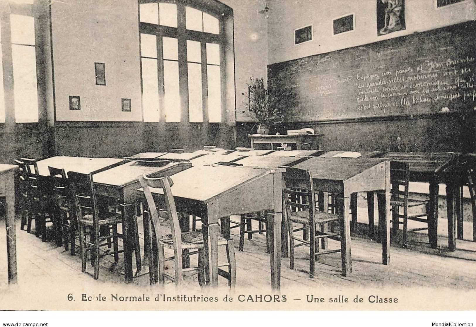 MIKI-AP2-040- 46 CAHORS ECOLE NORMALE D INSTITUTRICES UNE SALLE DE CLASSE - Cahors