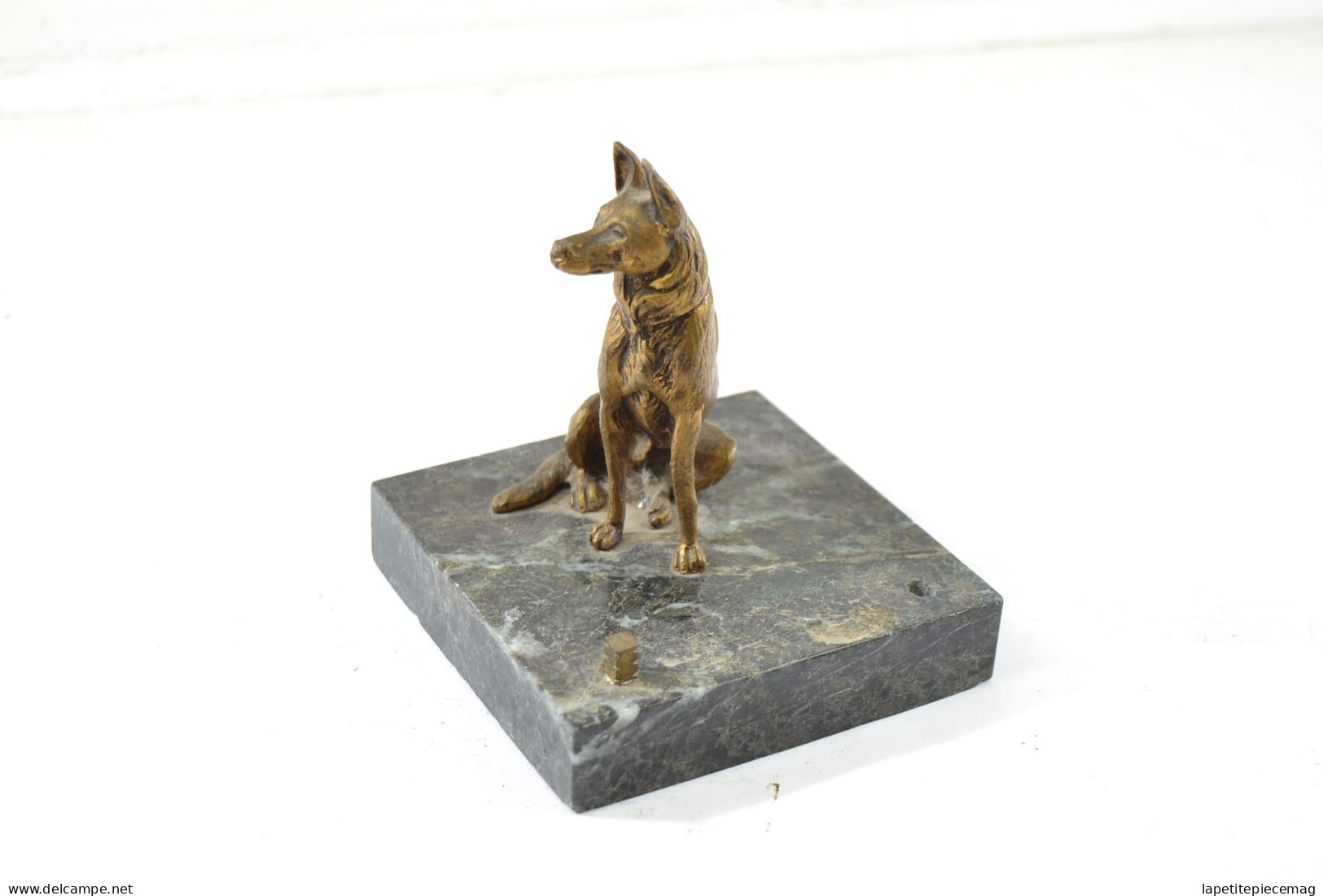 Chien En Bronze Sur Socle De Marbre, Début / Milieu 20e Siècle. Berger Allemand, Malinois ? WW2 ? Dog German - Pop Art