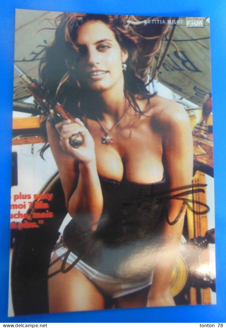 AUTOGRAPHE DE LAETITIA MILOT SUR PHOTO - Acteurs & Comédiens