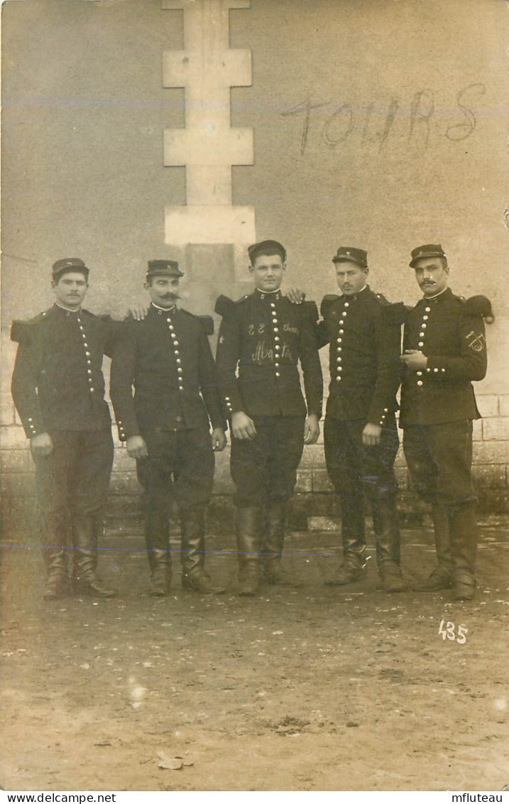 37* TOURS  Carte Photo 5 Militaires  (cavaliers??)   RL40,0908 - Uniformen