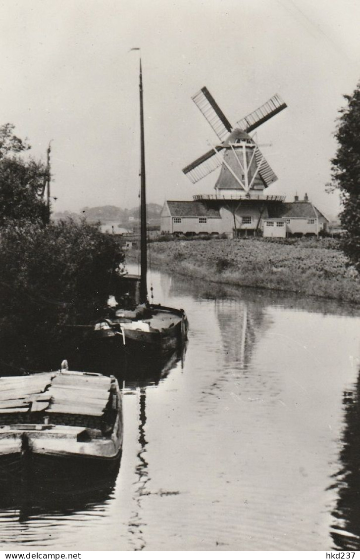 Molen Aan De Berlikumervaart Scheepvaart    4042 - Other & Unclassified