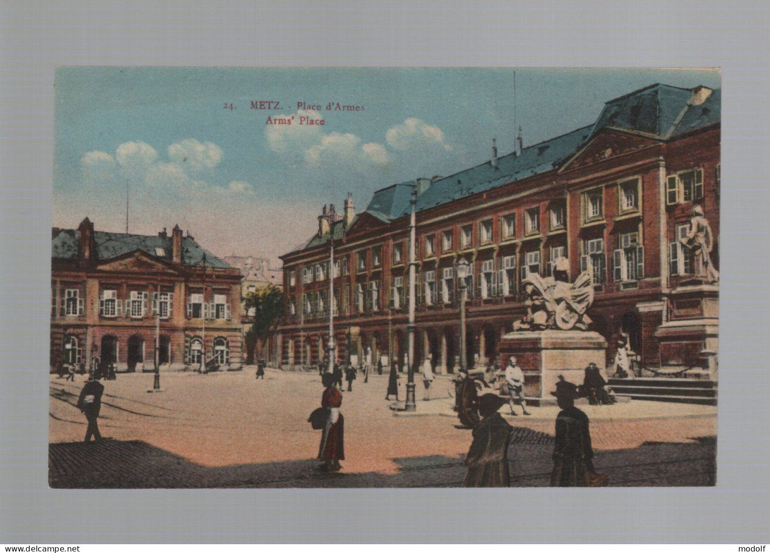 CPA - 57 - N°24 - Metz - Place D'Armes - Colorisée - Animée - Circulée - Metz