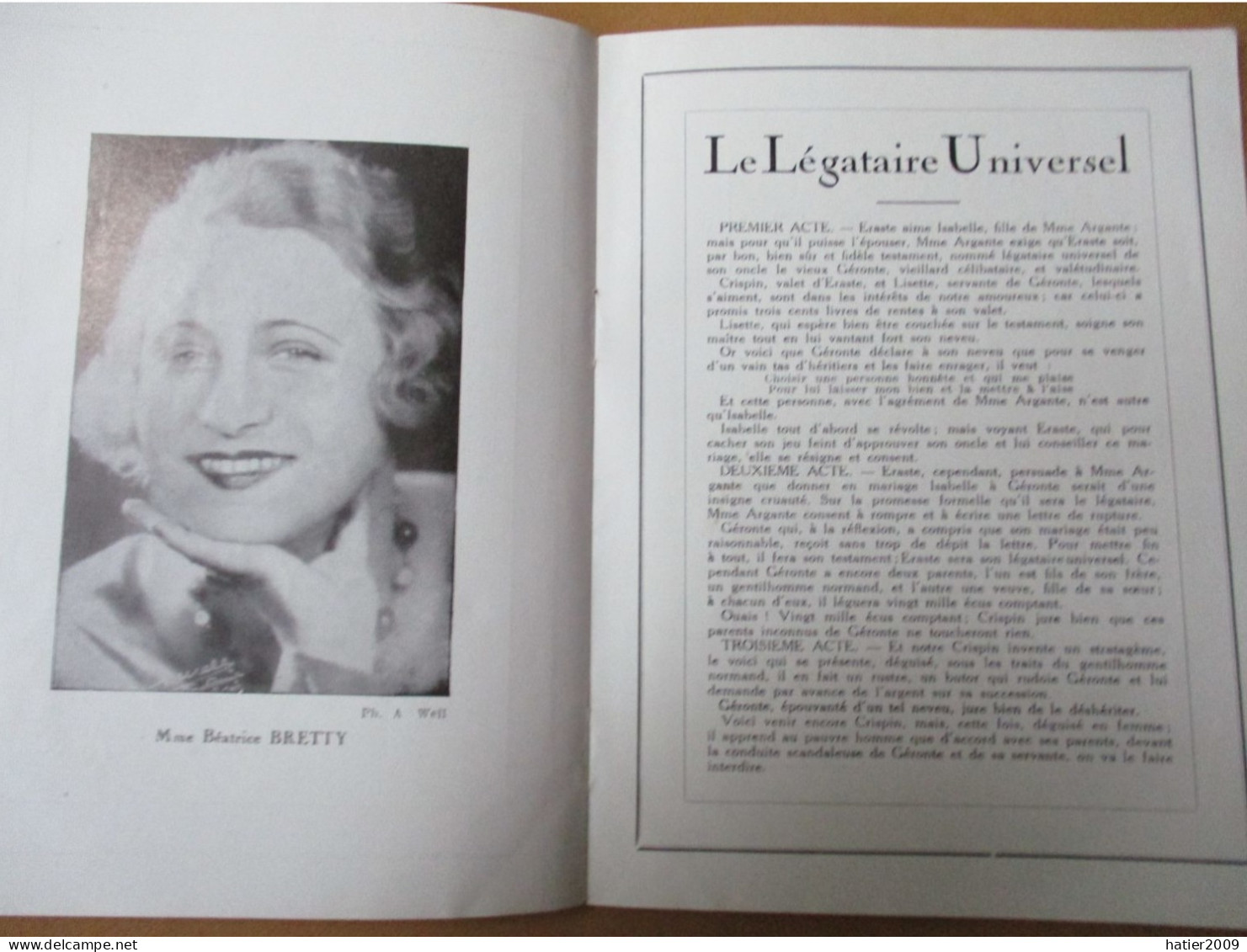 Programme COMEDIE FRANCAISE "A quoi revent les jeunes filles" - 32 pages joliment illustrées -  Avril 1932
