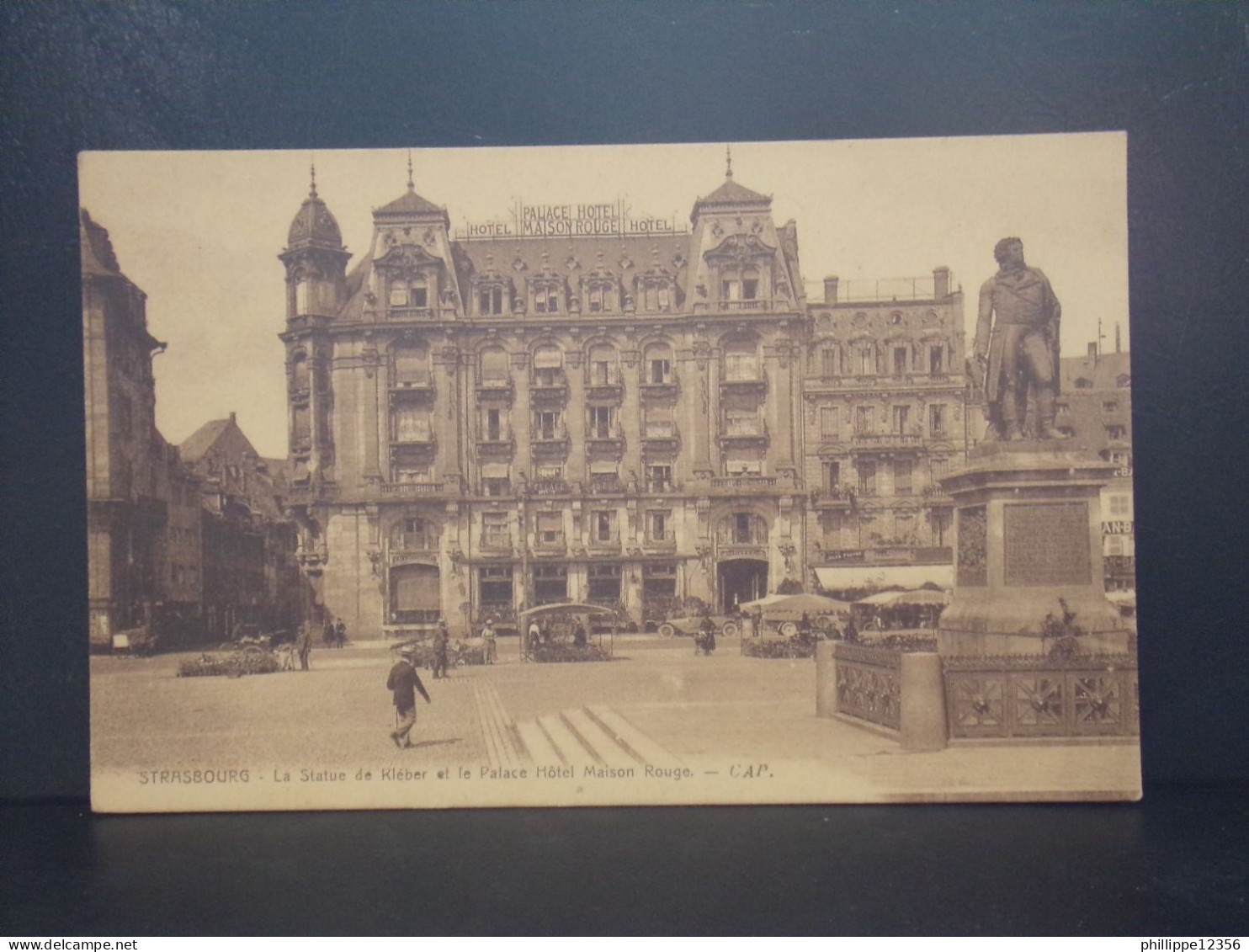 67292 . STRASBOURG . LA STATUE DE KLEBER ET LE PALACE HOTEL . MAISON ROUGE . CAP . - Straatsburg