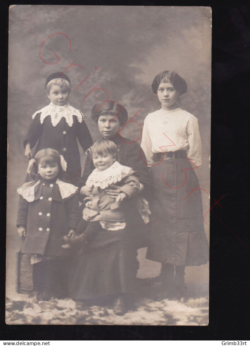 Mère Et Ses Enfants - Fotokaart - Portraits