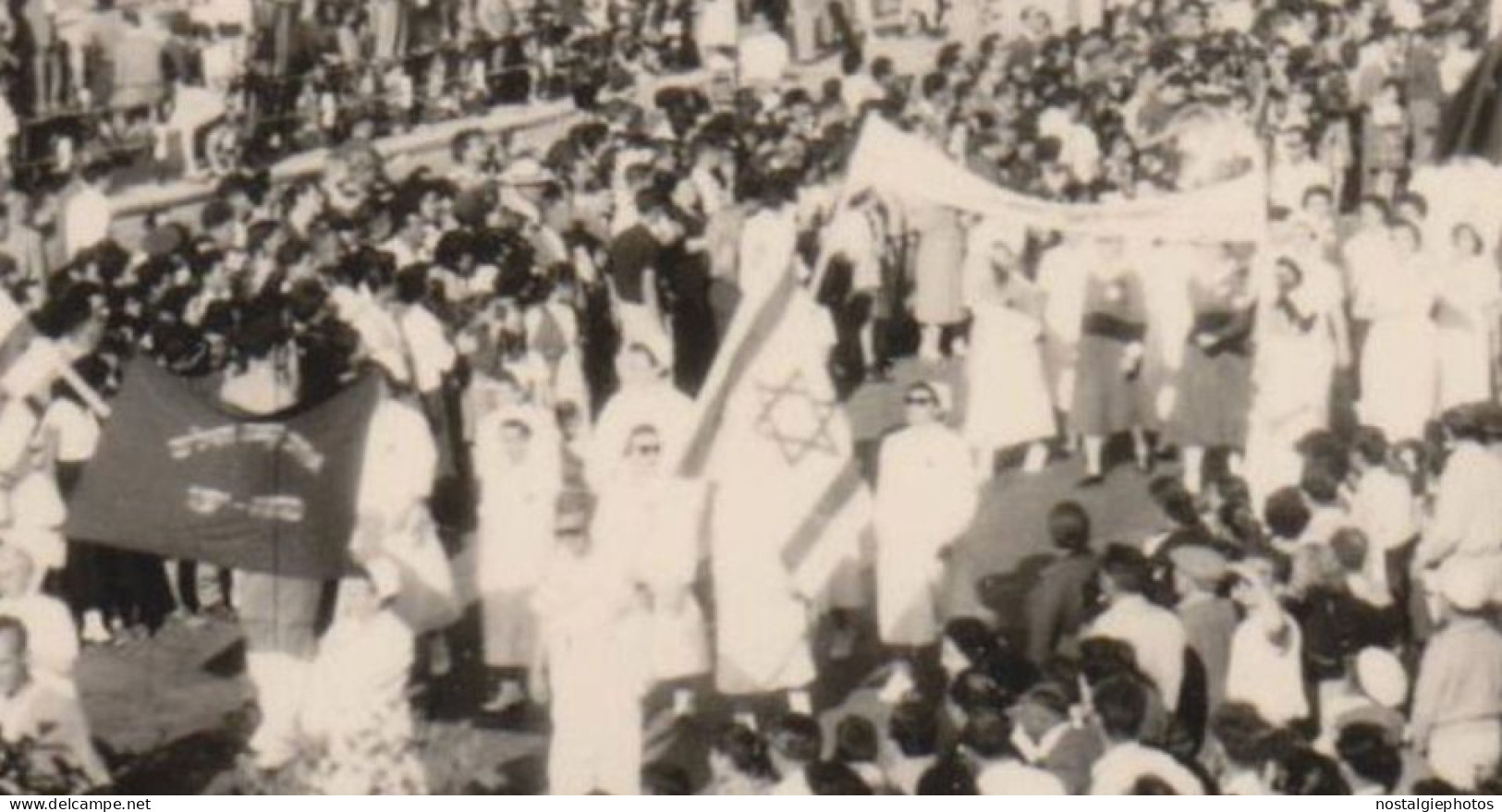 Photo Ancienne Israël ? Judaïca - Manifestation à Identifier, étoile De David, Foule. 1er Mai 1957 (?) - Lieux