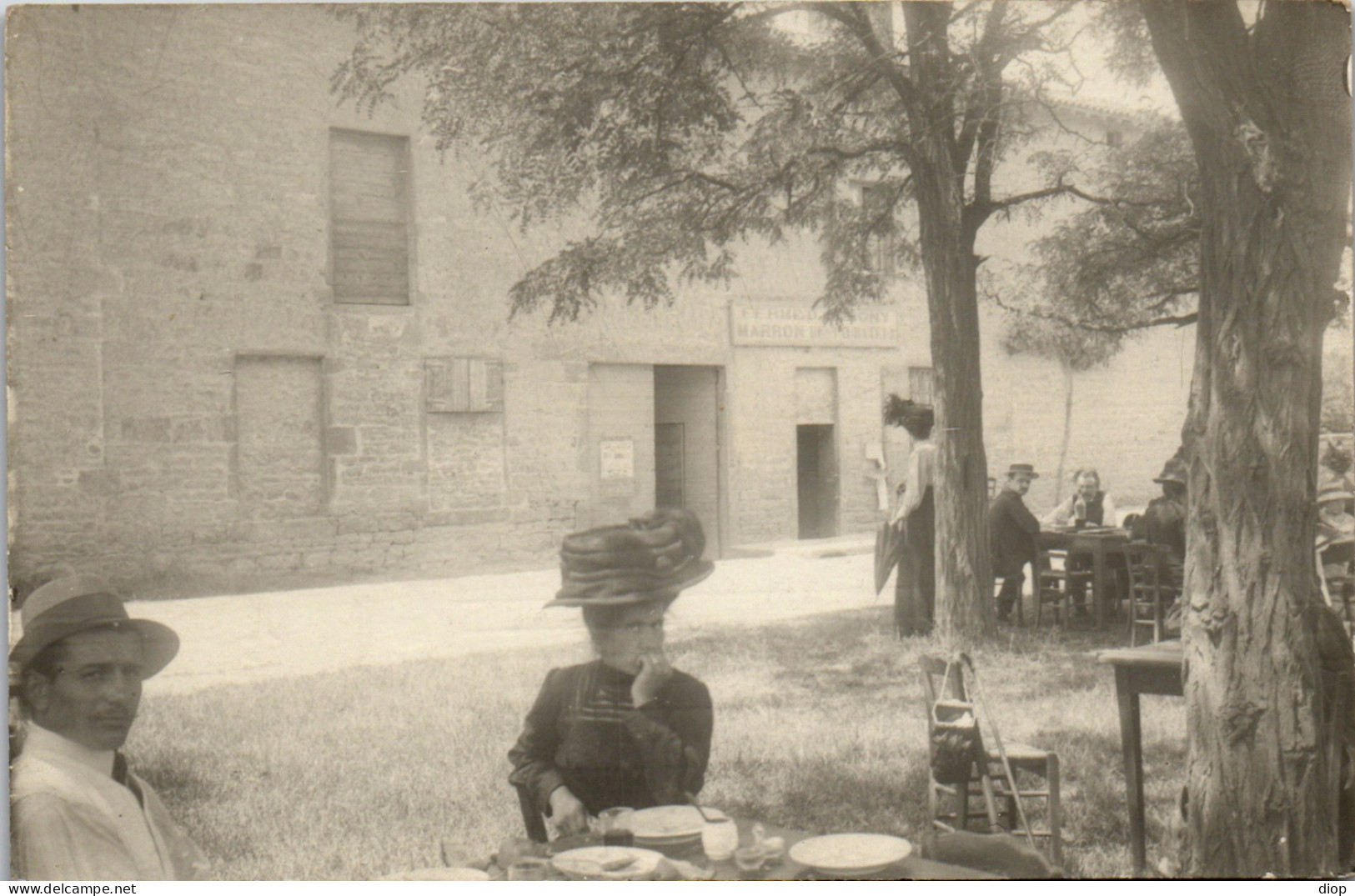 CP Carte Photo D&#039;&eacute;poque Photographie Vintage Couple Mode &agrave; Situer - Paare