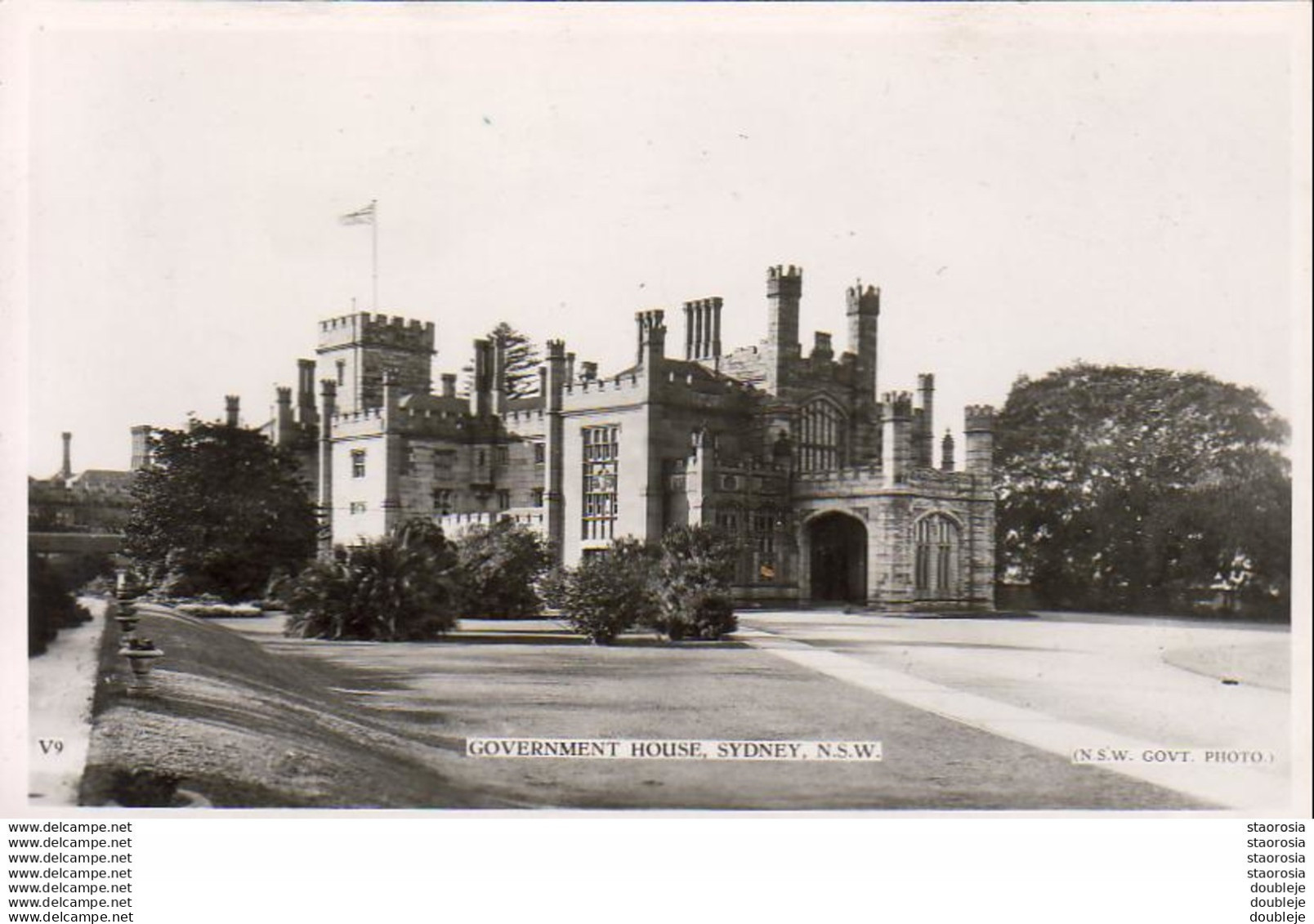 SYDNEY  (N.S.W)   Government House  ( Real Photo ) - Sydney