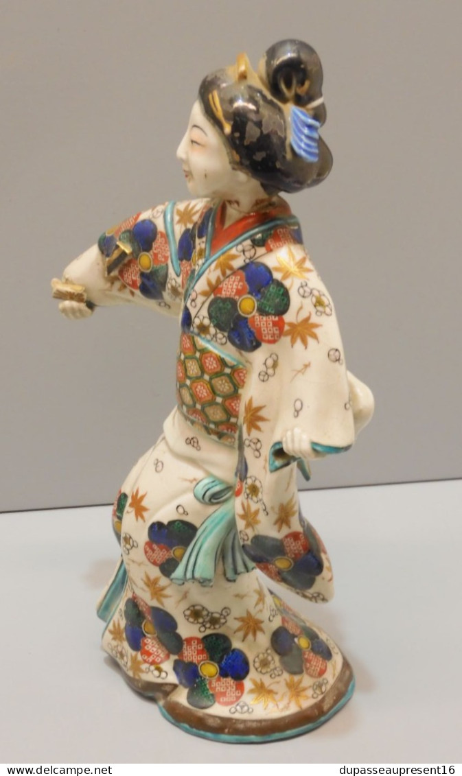 -ANCIENNE STATUETTE GEISHA CERAMIQUE à RESTAURER COLLECTION déco VITRINE    E