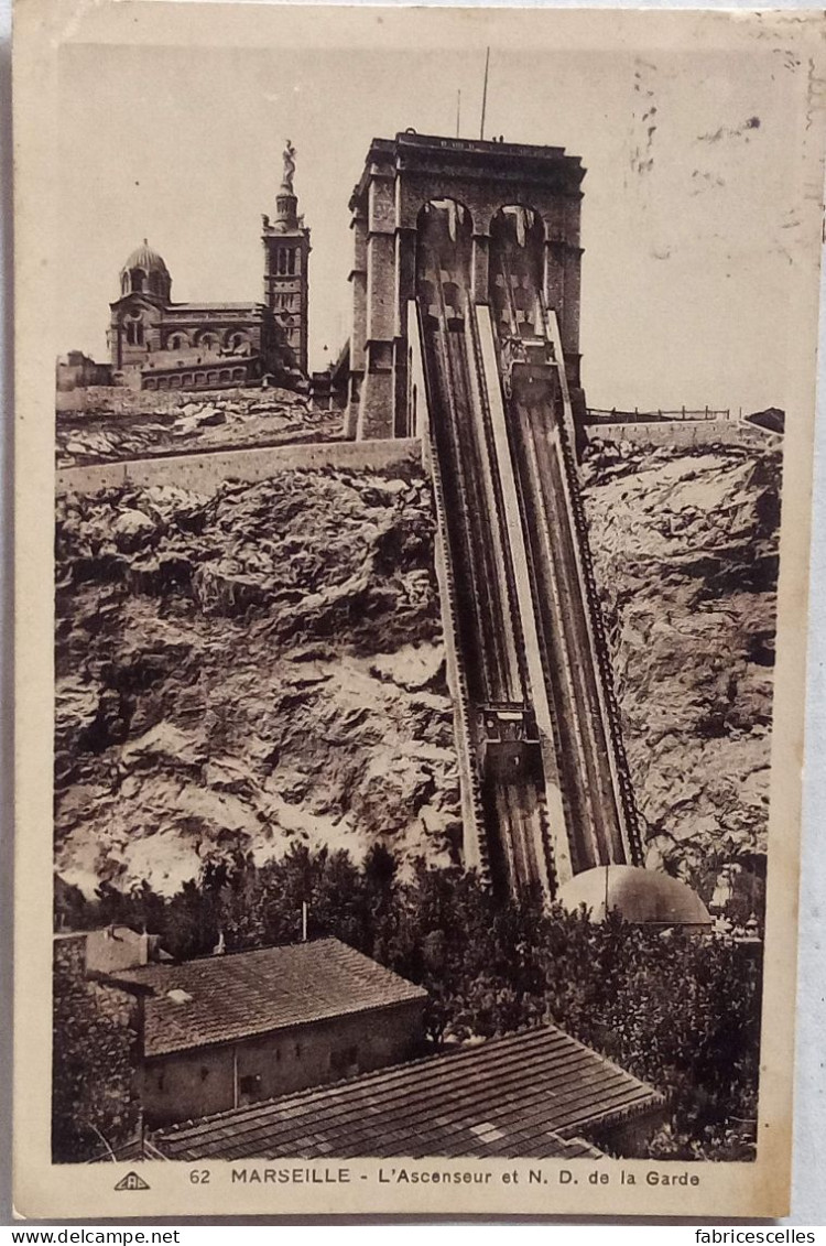 CPSM Circulée 1932 , Marseille (Bouches Du Rhône) - L'Ascenseur Et N.D. De La Garde  (131) - Notre-Dame De La Garde, Funicolare E Vergine