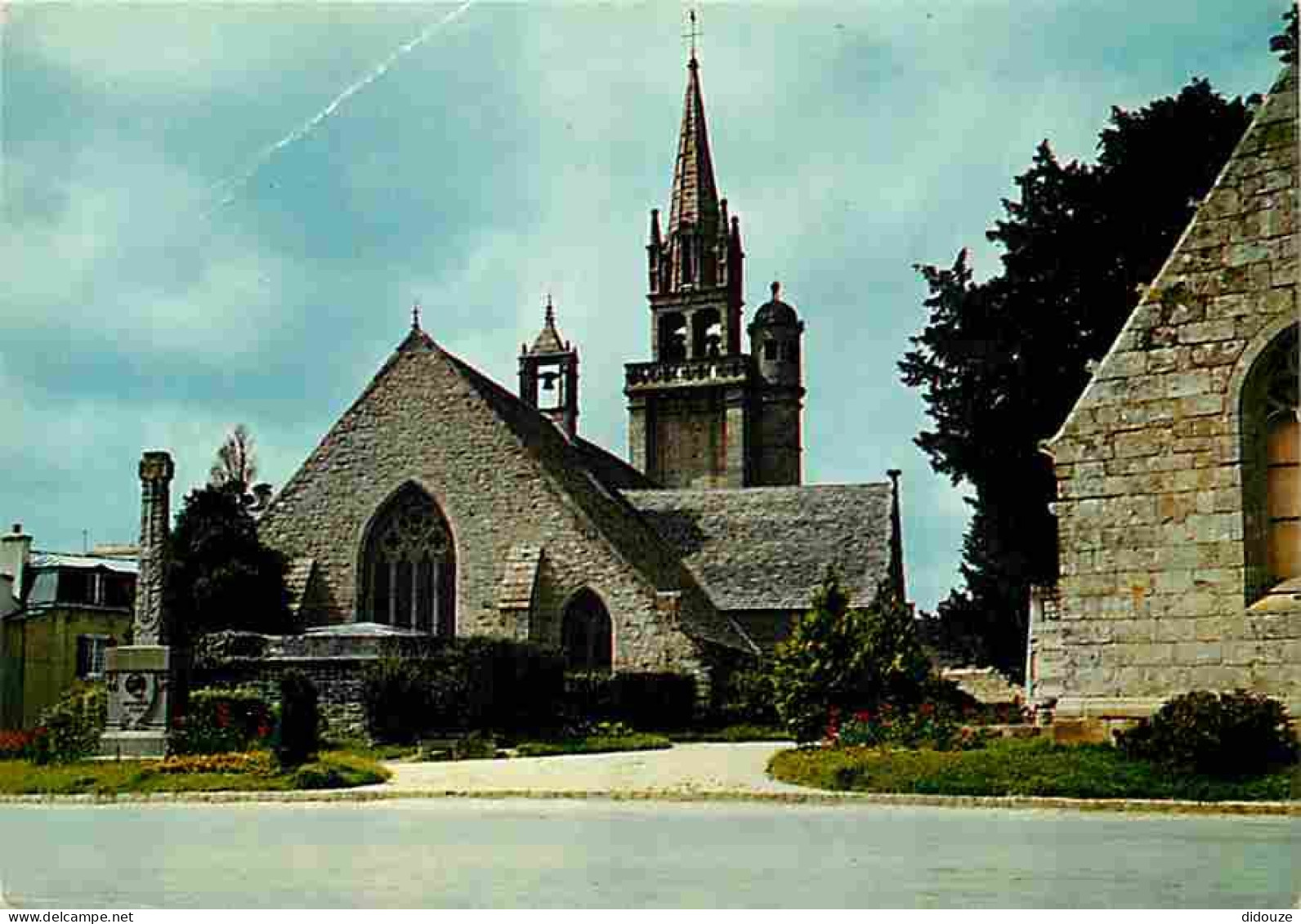 29 - Ploujean Près Morlaix - L'église - Voir Scans Recto Verso  - Other & Unclassified