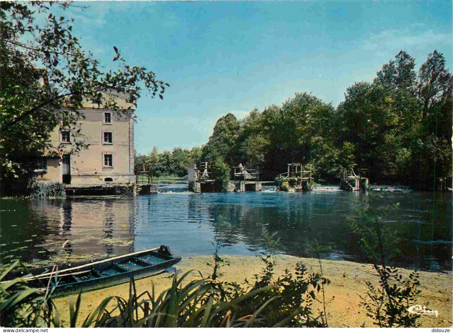 16 - Saint Simeux - Bords De La Charente - Le Moulin Avec Les Pêcheries - CPM - Voir Scans Recto-Verso - Sonstige & Ohne Zuordnung