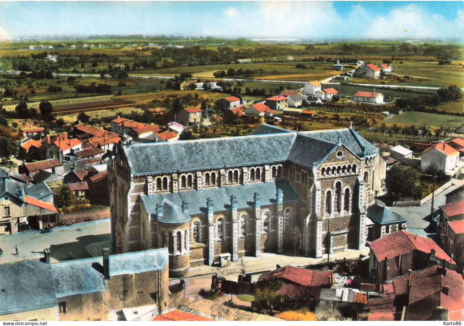 Bouguenais * Place Et église Du Village - Bouguenais