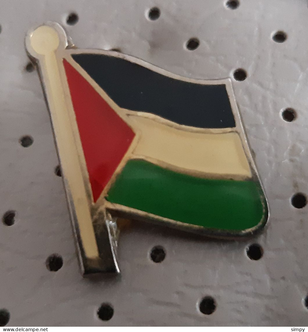 PALESTINE Flag Coat Of Arms Vintage Pin - Villes