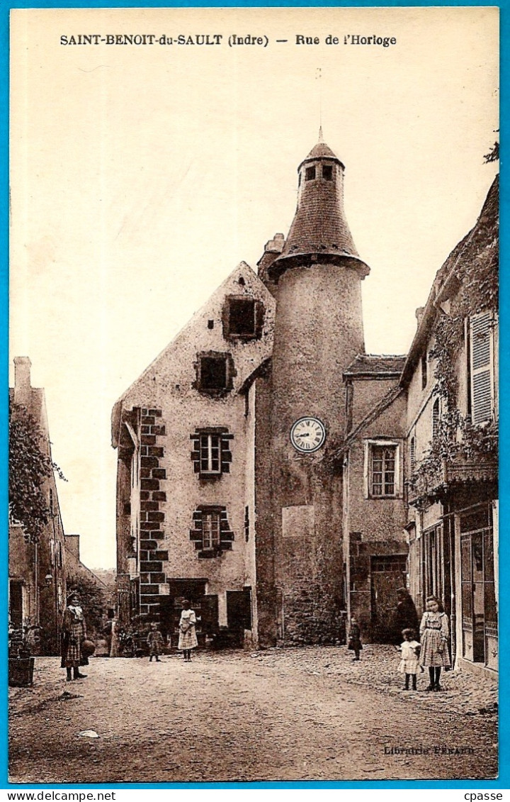 CPA 36 St SAINT-BENOÎT-du-SAULT Indre - Rue De L'Horloge - Sonstige & Ohne Zuordnung