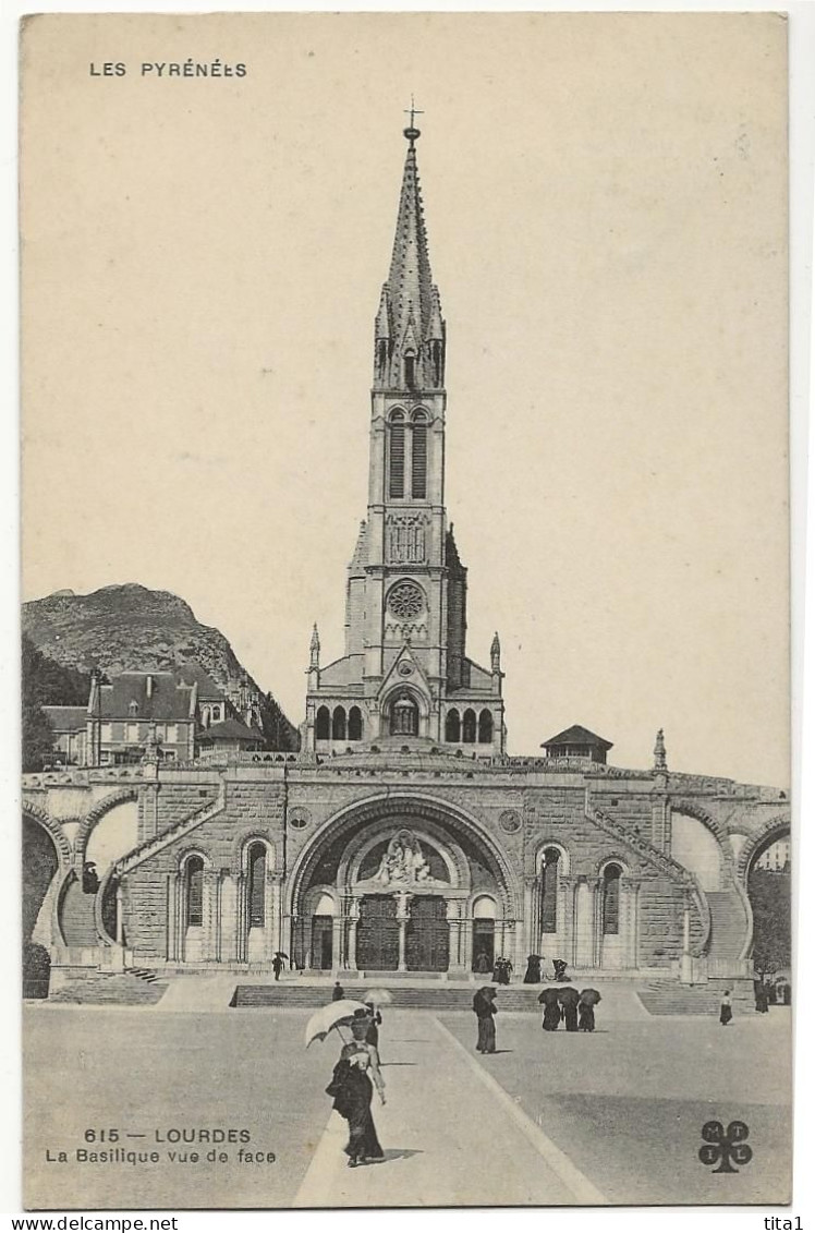 325 - Lourdes - La Basilique Vue De Face - Lourdes