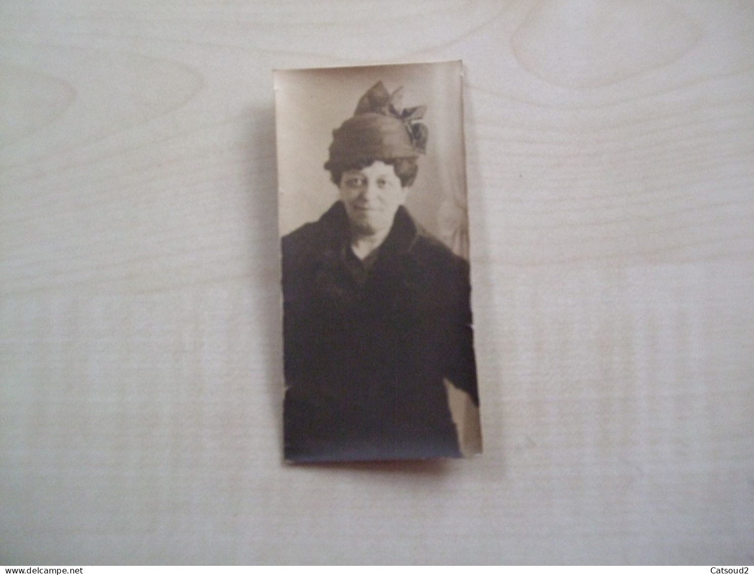 Petite Photo Ancienne FEMME A IDENTIFIER - Anonymous Persons