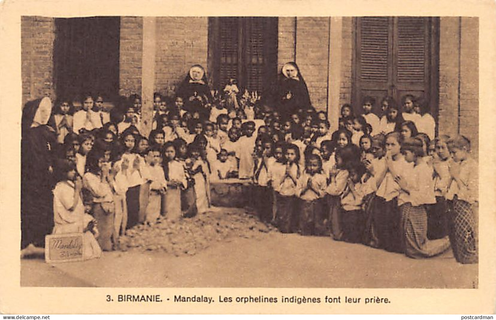 MYANMAR Burma - MANDALAY - Native Orphan Girls Praying - Publ. Sisters Of The Saint-Joseph  - Myanmar (Burma)