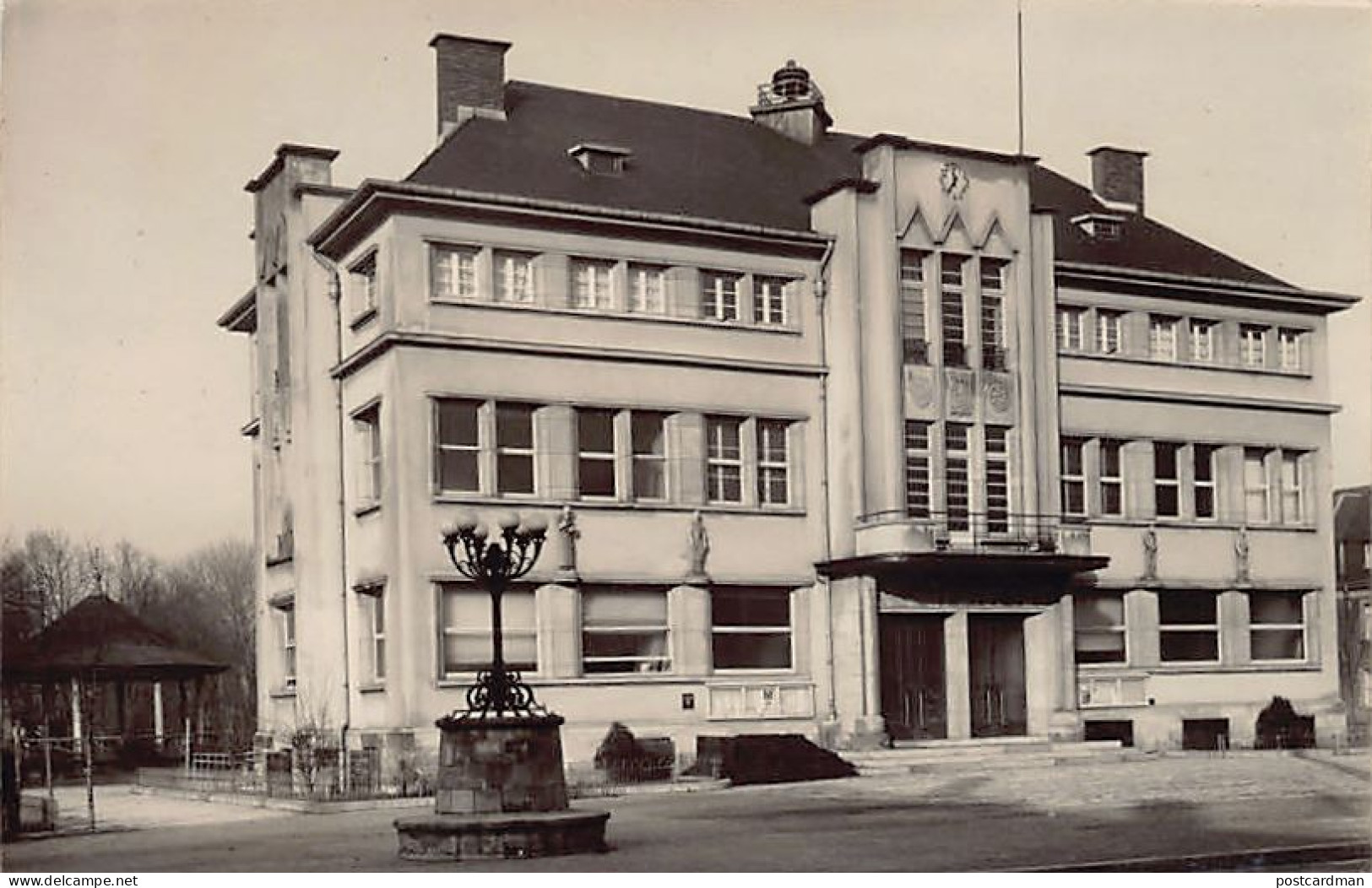 Luxembourg - PÉTANGE - L'Hôtel De Ville - CARTE PHOTO - Ed. Inconnu  - Petingen