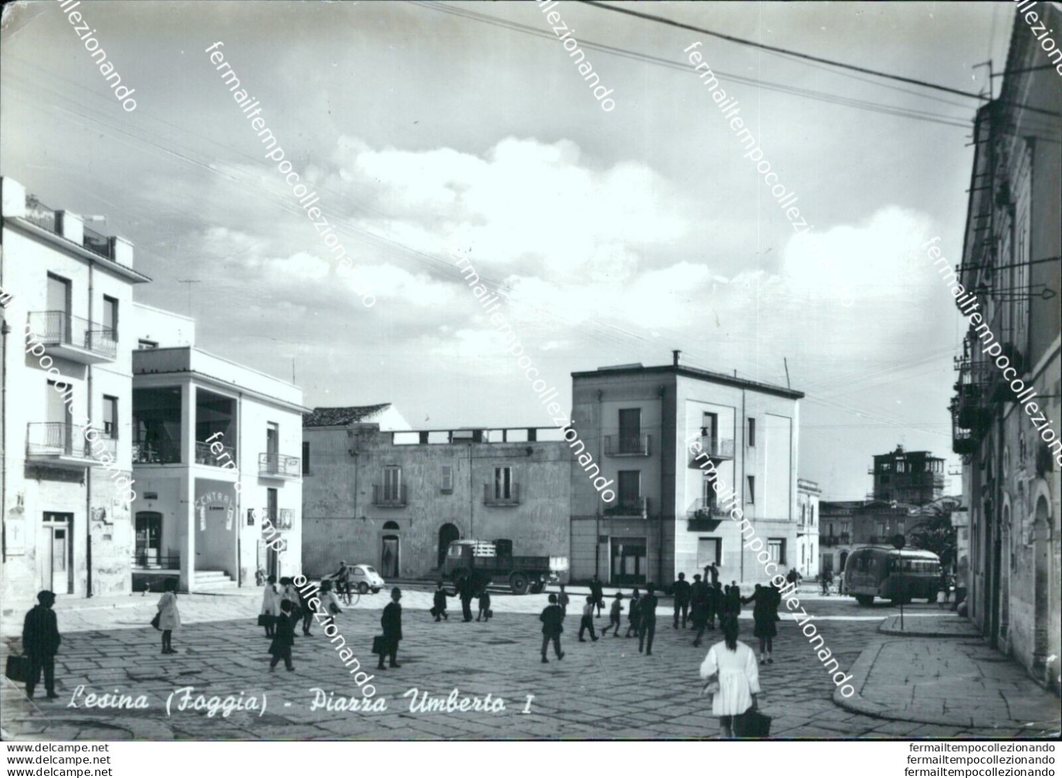 Bi324 Cartolina Lesina Piazza Umberto I Provincia Di Foggia - Foggia