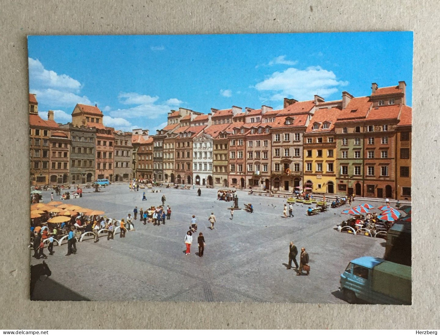 Poland Pologne Polska Polskie - Warszawa Rynek Starego Miasta Cafe Restaurant Terrace Van Truck Oldtimer Car Auto - Poland