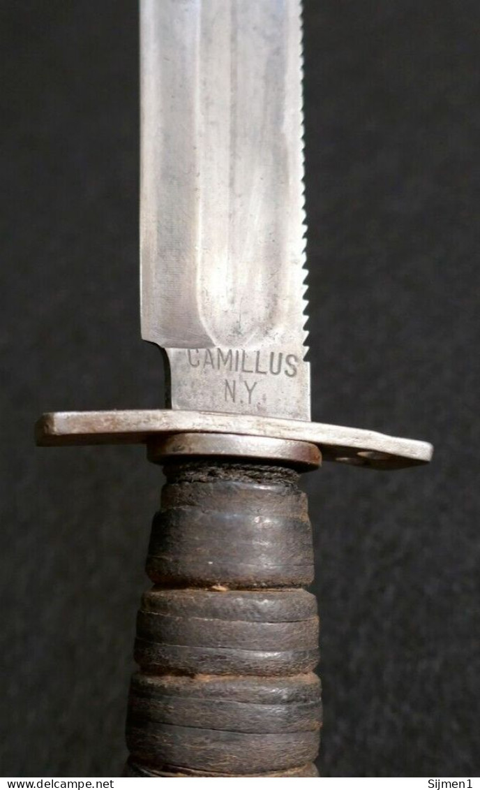Couteau de survie USN Jet Pilot de la guerre du Vietnam CAMILLUS Fourreau et pierre de 5 pouces, époque du début de la g