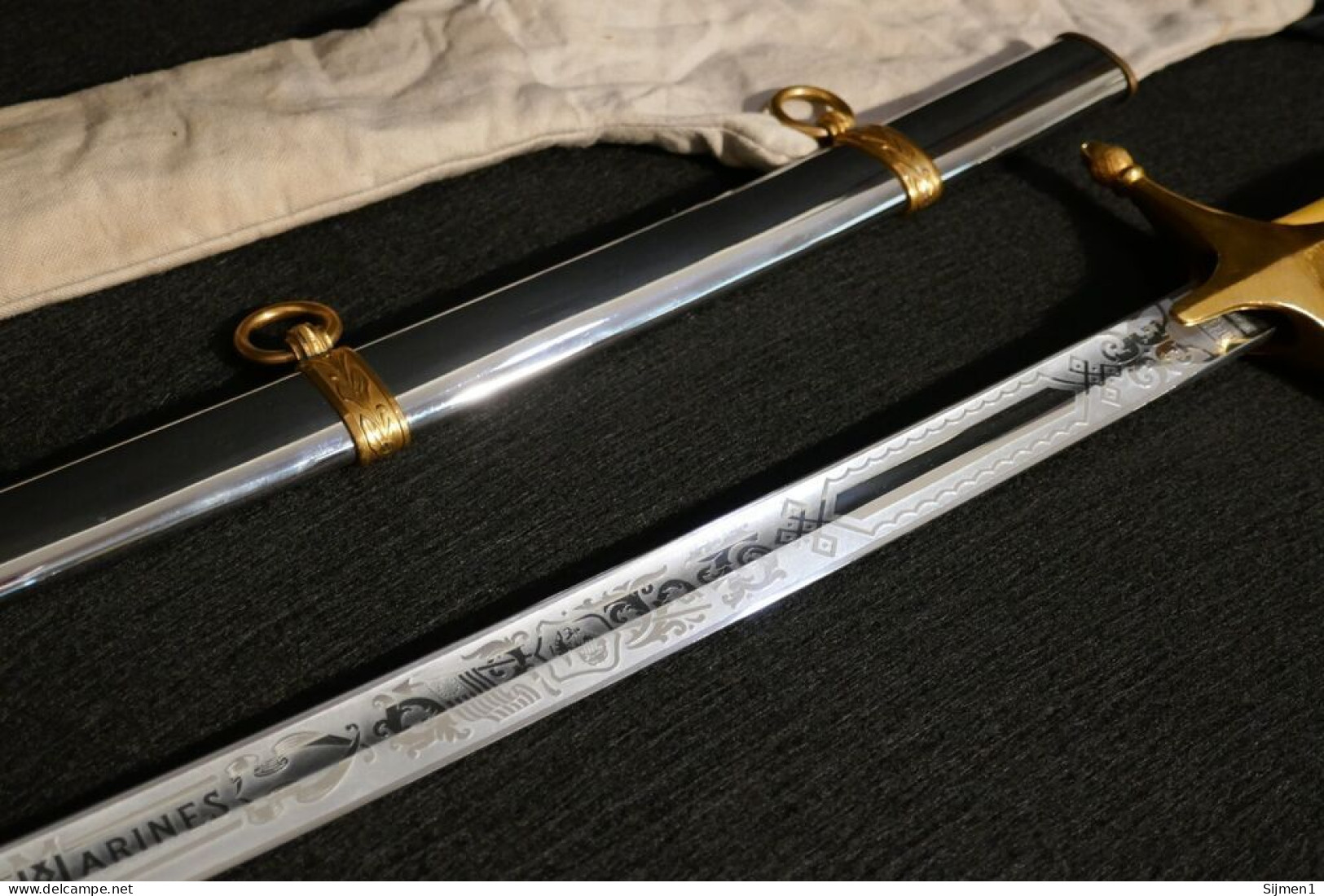 Modèle de production de l'épée mamelouke « NS Meyer » des officiers du Corps des Marines de l'USMC