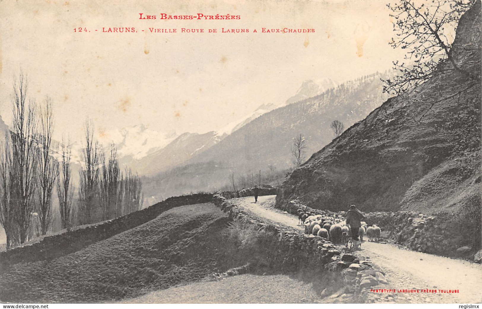 64-LARUNS-N°372-A/0107 - Laruns