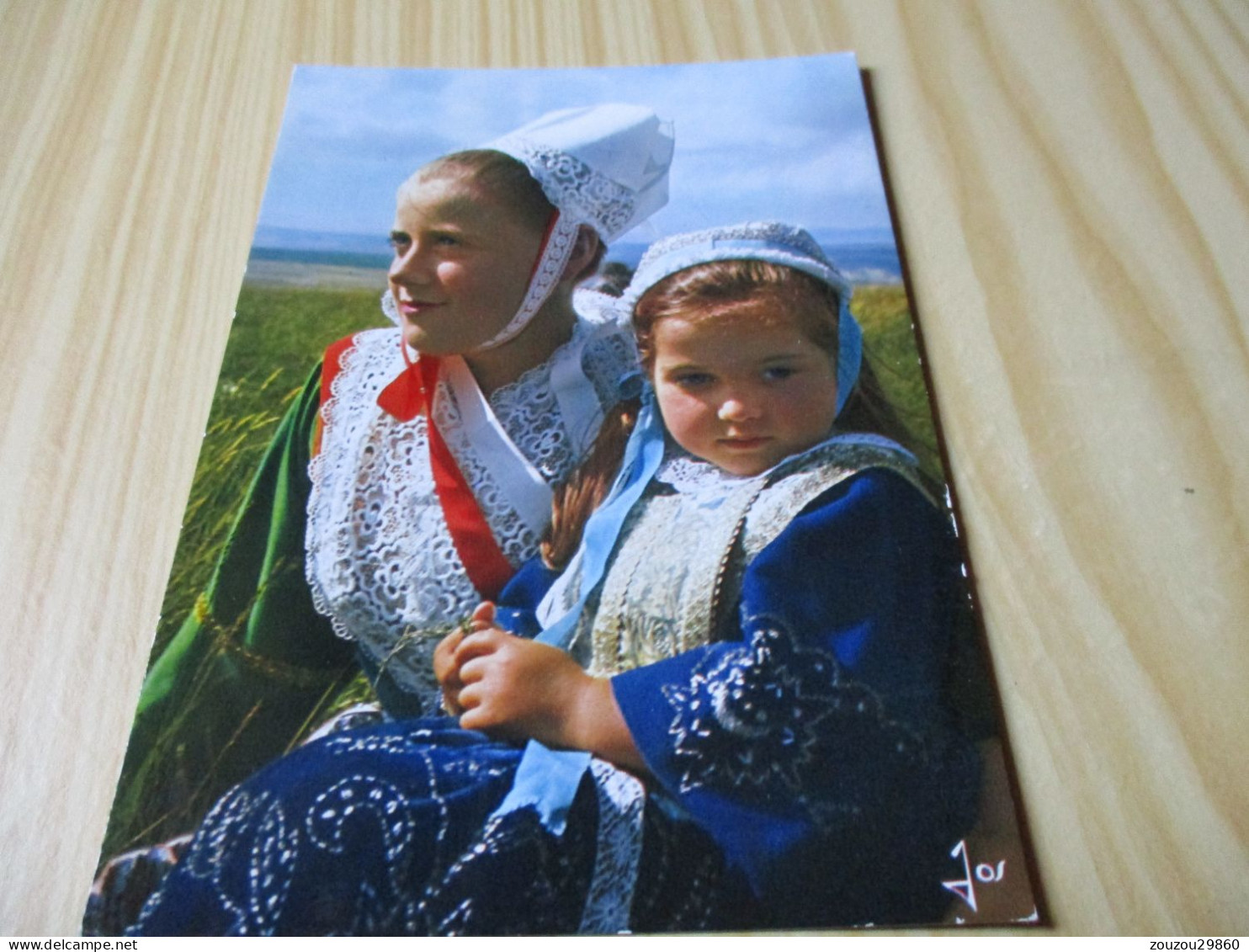 Jeune Fille Et Enfant En Costume De Plougastel-Daoulas (29). - Plougastel-Daoulas