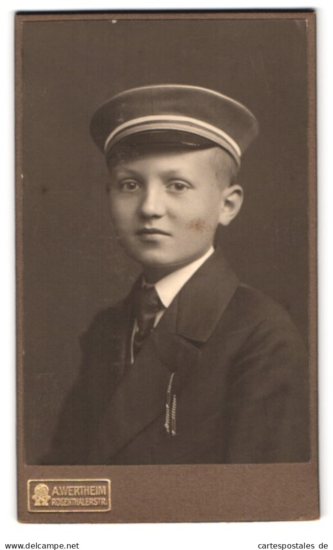 Fotografie A. Wertheim, Berlin, Rosenthalerstr., Portrait Junger Student Mit Schirmmütze  - Personnes Anonymes